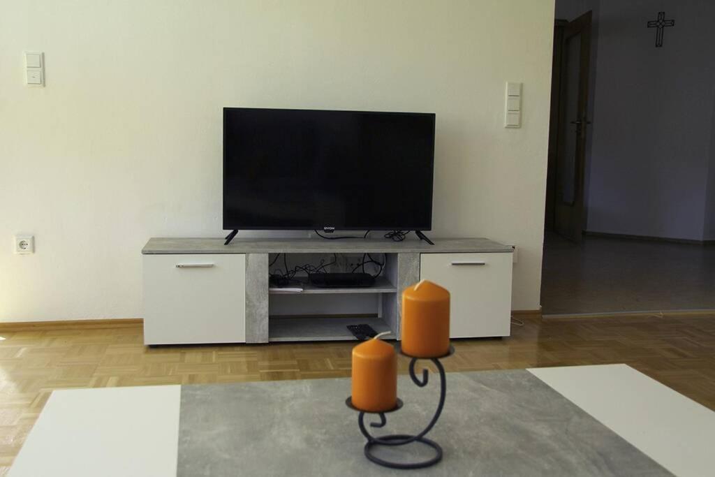 Schoene Helle Ferienwohnung In Waldnaehe Berching Eksteriør bilde